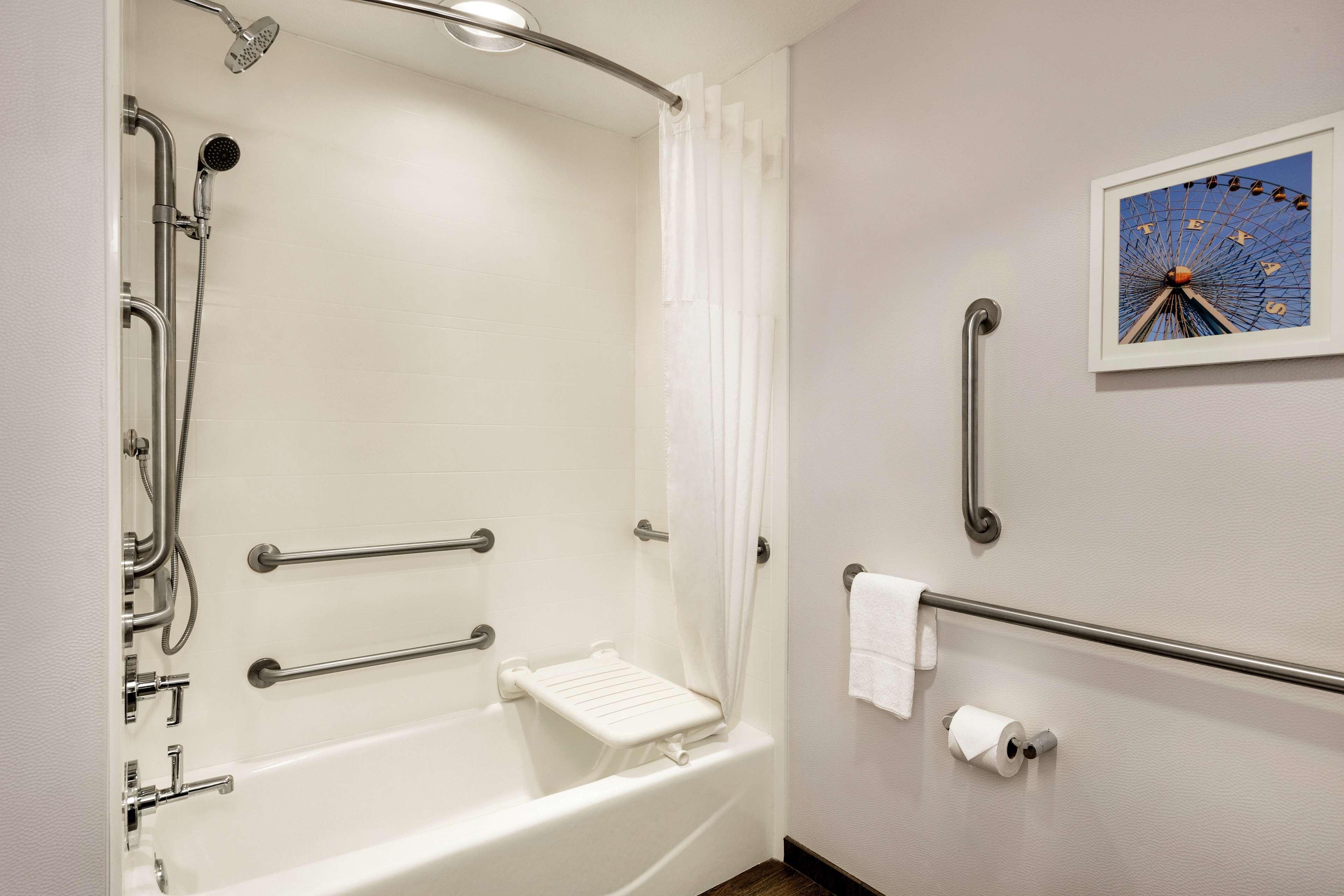 Hampton Inn & Suites Dallas-Mesquite Exterior photo