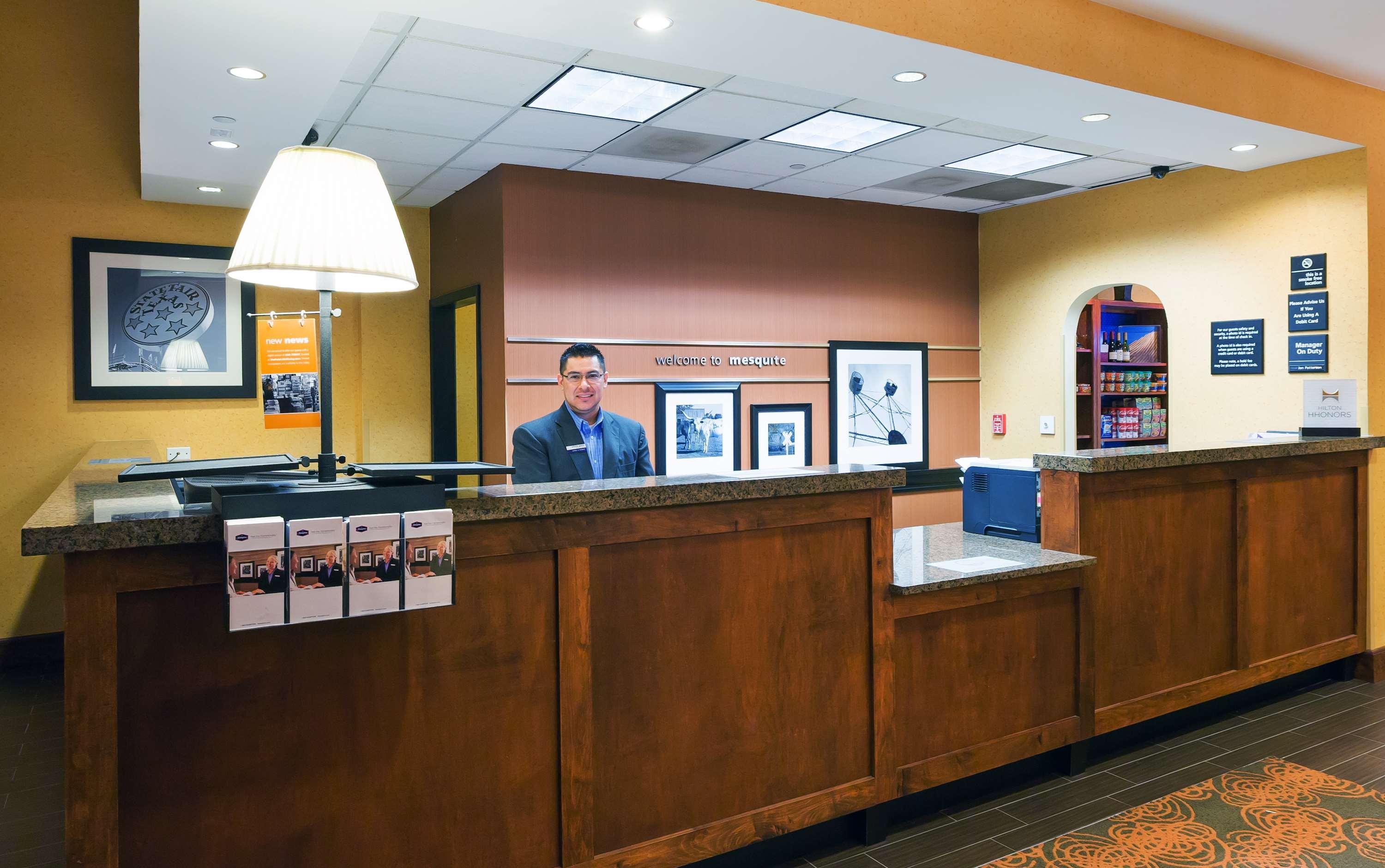 Hampton Inn & Suites Dallas-Mesquite Exterior photo
