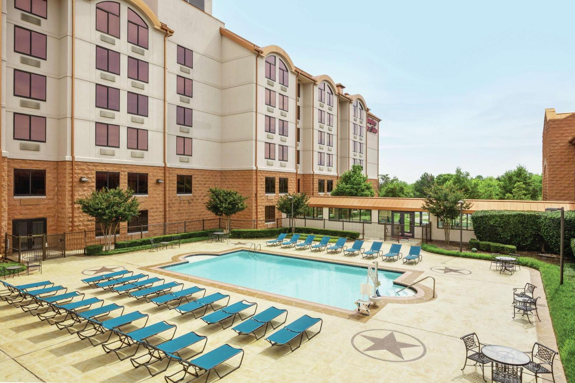 Hampton Inn & Suites Dallas-Mesquite Exterior photo