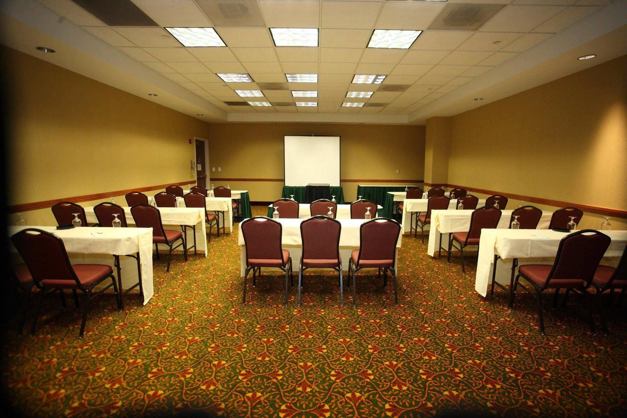 Hampton Inn & Suites Dallas-Mesquite Facilities photo