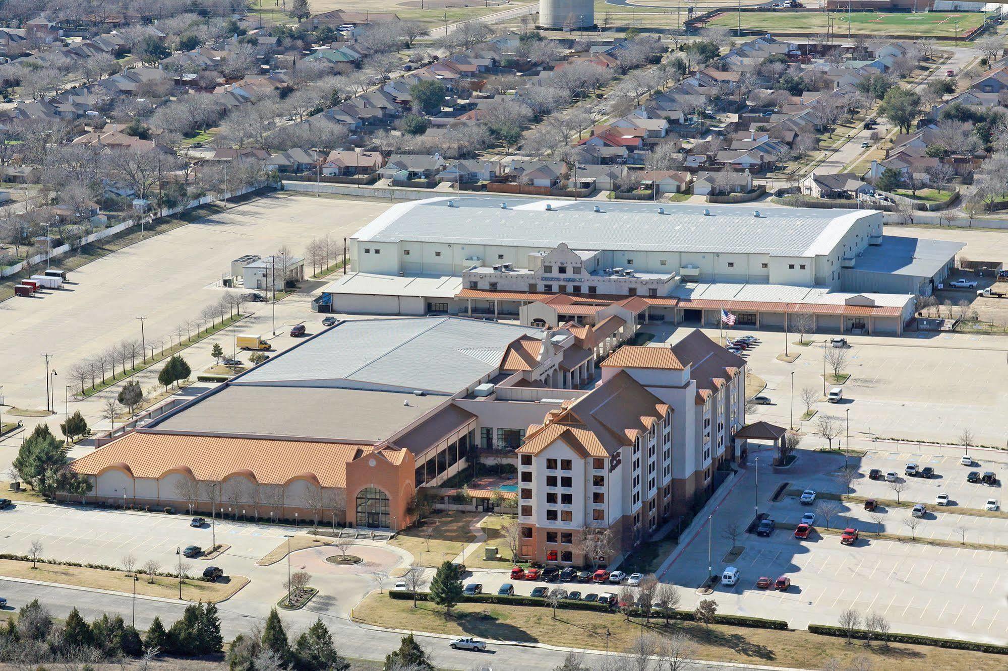 Hampton Inn & Suites Dallas-Mesquite Exterior photo
